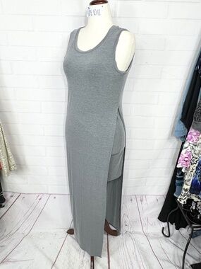 👗|•ATHLETA•| Long Gray Maxi Dress Size Medium👗